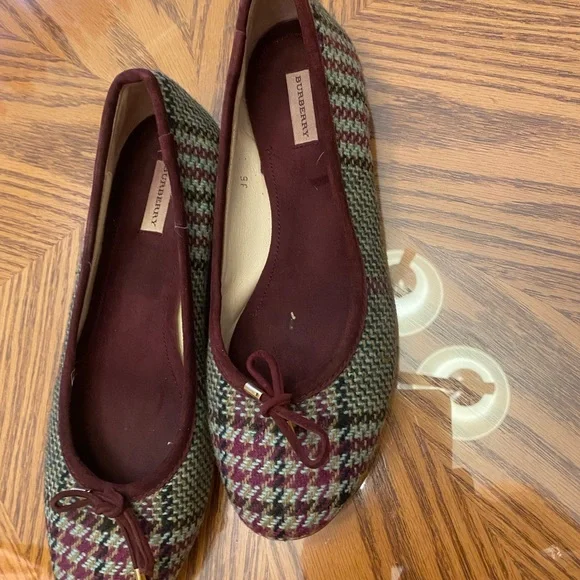 Burberry Women's Multicolor Houndstooth Flats - Picture 2 of 6